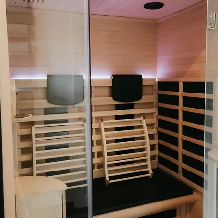 Familienurlaub Pur Iii Und Jugendliche Bis 17 Frei Iii Hund Willkommen Iii Sauna Im Haus Iii Direkt Vor Der Tuer Iii Nah An Winterberg Fuer Wandern Und Abenteuer Apartament Medebach