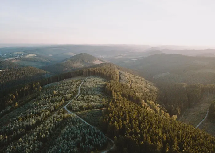 Familienurlaub Pur Iii Und Jugendliche Bis 17 Frei Iii Hund Willkommen Iii Sauna Im Haus Iii Direkt Vor Der Tuer Iii Nah An Winterberg Fuer Wandern Und Abenteuer *